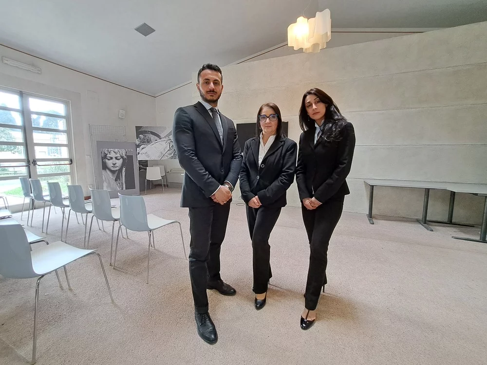 I tre celebranti funerari laici di A.Se.F. all’interno del Tempio Laico di Staglieno.